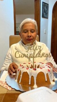 Imágenes para rendir homenaje a persona finada, estas pueden variar en su contenido.