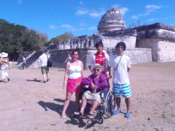 Imágenes para rendir homenaje a persona finada, estas pueden variar en su contenido.