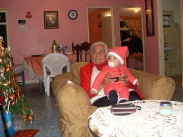 Imágenes para rendir homenaje a persona finada, estas pueden variar en su contenido.