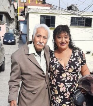 Imágenes para rendir homenaje a persona finada, estas pueden variar en su contenido.