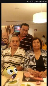 Imágenes para rendir homenaje a persona finada, estas pueden variar en su contenido.