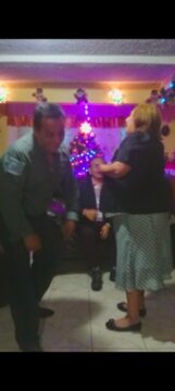 Imágenes para rendir homenaje a persona finada, estas pueden variar en su contenido.