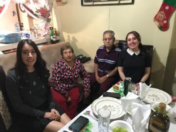 Imágenes para rendir homenaje a persona finada, estas pueden variar en su contenido.