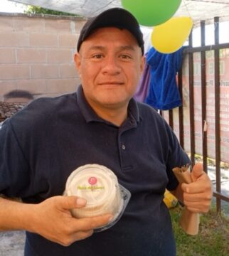 Imágenes para rendir homenaje a persona finada, estas pueden variar en su contenido.