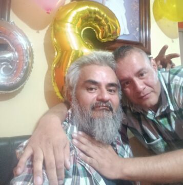 Imágenes para rendir homenaje a persona finada, estas pueden variar en su contenido.