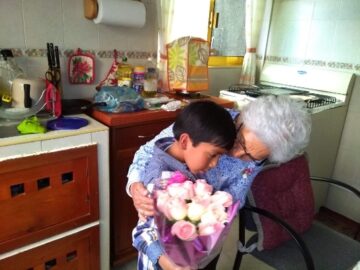 Imágenes para rendir homenaje a persona finada, estas pueden variar en su contenido.