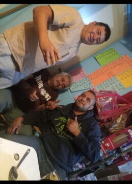 Imágenes para rendir homenaje a persona finada, estas pueden variar en su contenido.