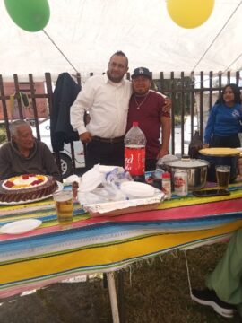 Imágenes para rendir homenaje a persona finada, estas pueden variar en su contenido.