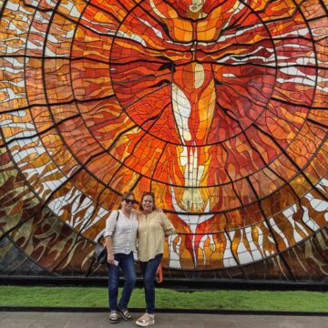 Imágenes para rendir homenaje a persona finada, estas pueden variar en su contenido.