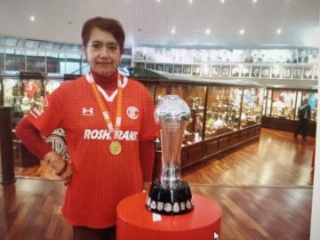 Imágenes para rendir homenaje a persona finada, estas pueden variar en su contenido.