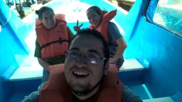 Imágenes para rendir homenaje a persona finada, estas pueden variar en su contenido.