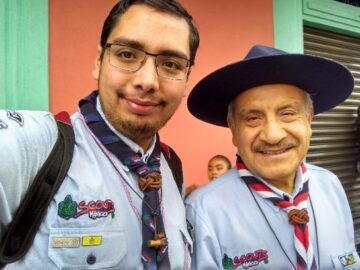 Imágenes para rendir homenaje a persona finada, estas pueden variar en su contenido.