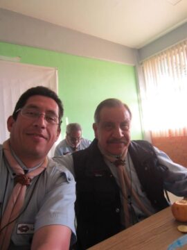 Imágenes para rendir homenaje a persona finada, estas pueden variar en su contenido.