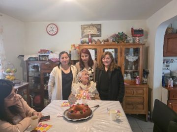 Imágenes para rendir homenaje a persona finada, estas pueden variar en su contenido.