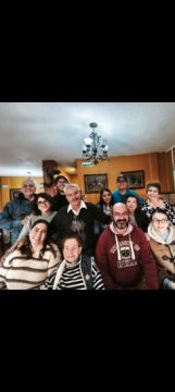 Imágenes para rendir homenaje a persona finada, estas pueden variar en su contenido.