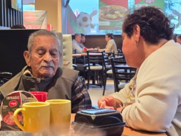 Imágenes para rendir homenaje a persona finada, estas pueden variar en su contenido.