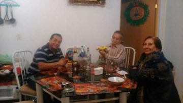 Imágenes para rendir homenaje a persona finada, estas pueden variar en su contenido.