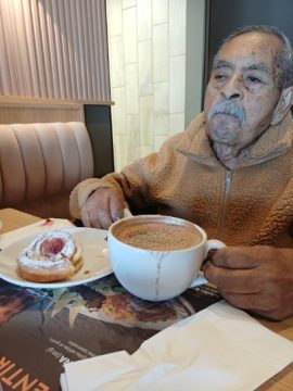 Imágenes para rendir homenaje a persona finada, estas pueden variar en su contenido.