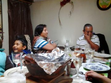 Imágenes para rendir homenaje a persona finada, estas pueden variar en su contenido.