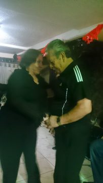 Imágenes para rendir homenaje a persona finada, estas pueden variar en su contenido.