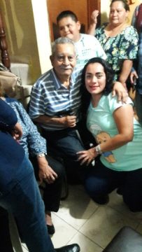 Imágenes para rendir homenaje a persona finada, estas pueden variar en su contenido.