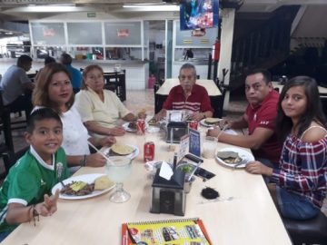 Imágenes para rendir homenaje a persona finada, estas pueden variar en su contenido.