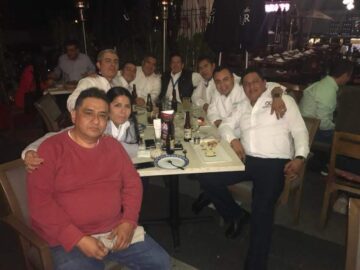 Imágenes para rendir homenaje a persona finada, estas pueden variar en su contenido.