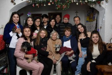 Imágenes para rendir homenaje a persona finada, estas pueden variar en su contenido.