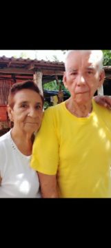 Imágenes para rendir homenaje a persona finada, estas pueden variar en su contenido.
