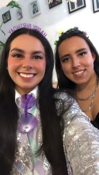 Imágenes para rendir homenaje a persona finada, estas pueden variar en su contenido.