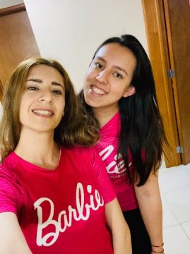 Imágenes para rendir homenaje a persona finada, estas pueden variar en su contenido.