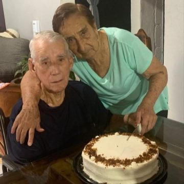 Imágenes para rendir homenaje a persona finada, estas pueden variar en su contenido.