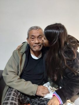 Imágenes para rendir homenaje a persona finada, estas pueden variar en su contenido.