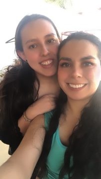 Imágenes para rendir homenaje a persona finada, estas pueden variar en su contenido.