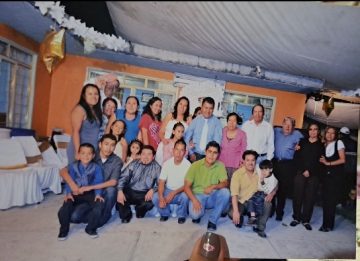 Imágenes para rendir homenaje a persona finada, estas pueden variar en su contenido.