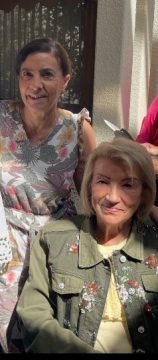 Imágenes para rendir homenaje a persona finada, estas pueden variar en su contenido.