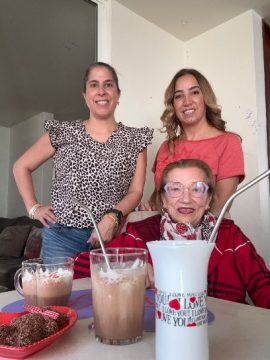 Imágenes para rendir homenaje a persona finada, estas pueden variar en su contenido.