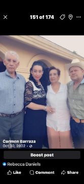 Imágenes para rendir homenaje a persona finada, estas pueden variar en su contenido.