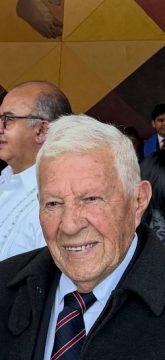 Imágenes para rendir homenaje a persona finada, estas pueden variar en su contenido.