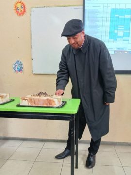 Imágenes para rendir homenaje a persona finada, estas pueden variar en su contenido.