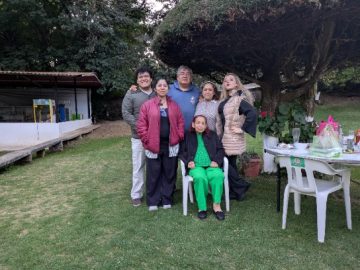 Imágenes para rendir homenaje a persona finada, estas pueden variar en su contenido.