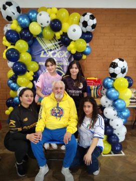 Imágenes para rendir homenaje a persona finada, estas pueden variar en su contenido.