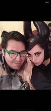 Imágenes para rendir homenaje a persona finada, estas pueden variar en su contenido.