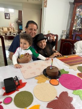 Imágenes para rendir homenaje a persona finada, estas pueden variar en su contenido.