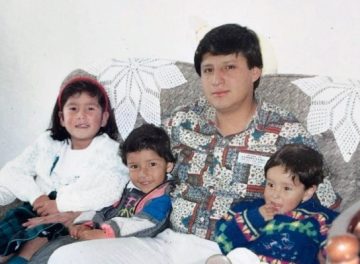 Imágenes para rendir homenaje a persona finada, estas pueden variar en su contenido.