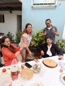 Imágenes para rendir homenaje a persona finada, estas pueden variar en su contenido.