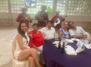 Imágenes para rendir homenaje a persona finada, estas pueden variar en su contenido.