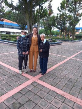 Imágenes para rendir homenaje a persona finada, estas pueden variar en su contenido.