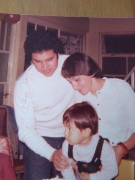 Imágenes para rendir homenaje a persona finada, estas pueden variar en su contenido.