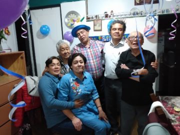 Imágenes para rendir homenaje a persona finada, estas pueden variar en su contenido.